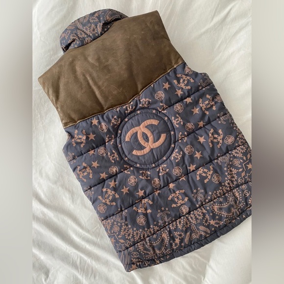 Chanel Paris Dallas Vest sz 36 - Picture 9 of 12